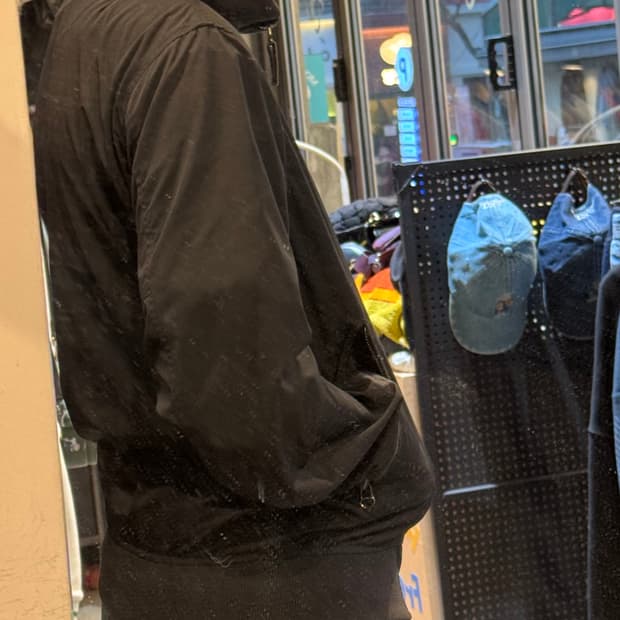 폴로 랄프로렌 블랙  바람막이자켓