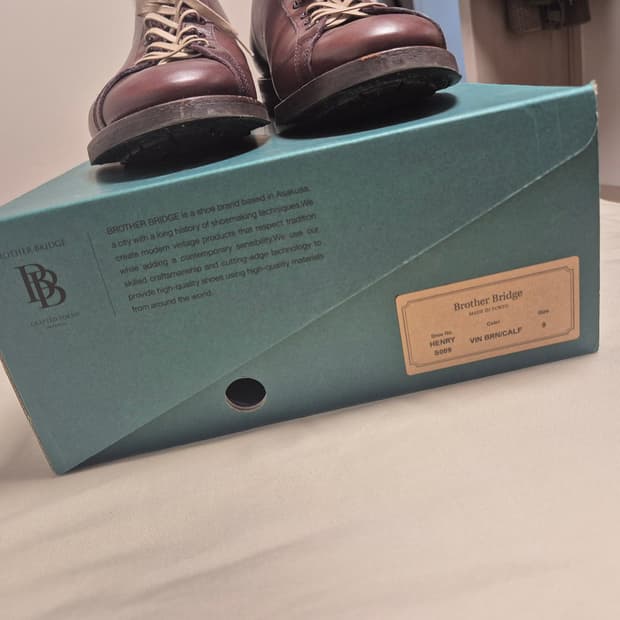 브라더브릿지 헨리 9사이즈 판매합니다.