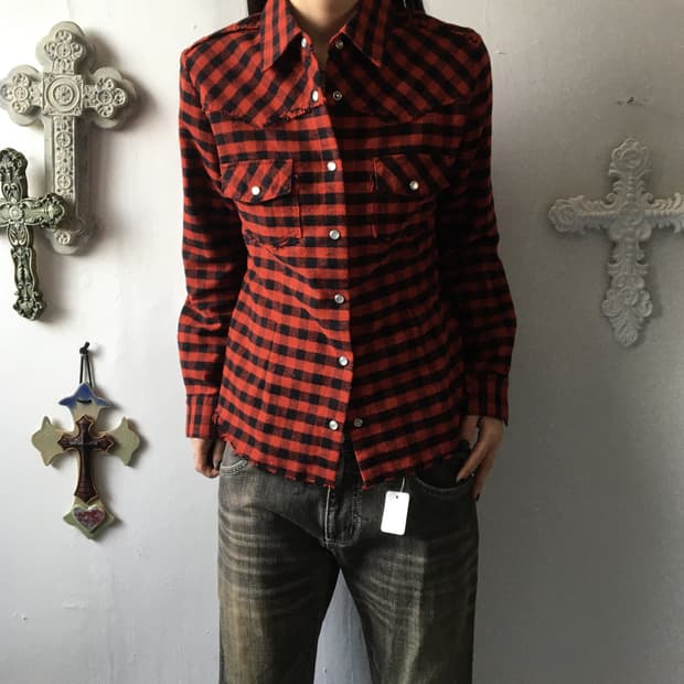 Playboy check pattern hisrt