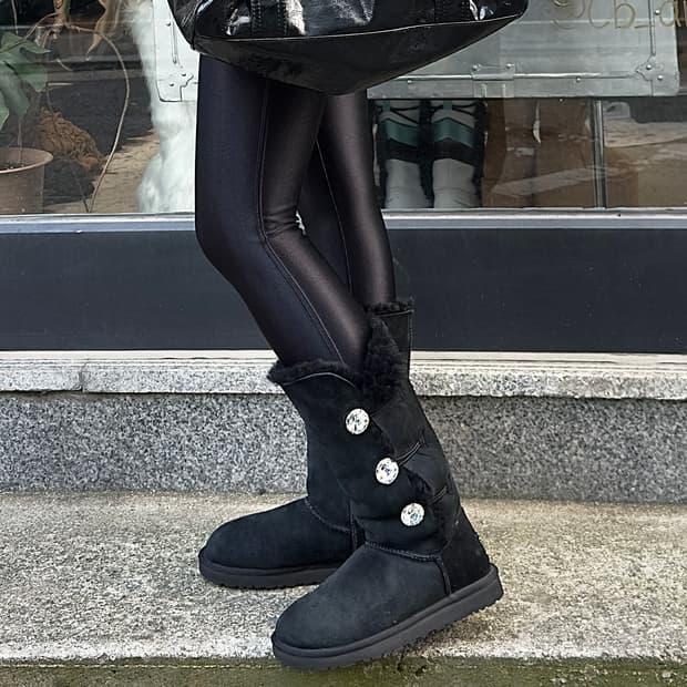 00s Y2K 리미티드 에디션 어그 다이아몬드 부츠