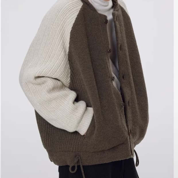 우마뭉 메리노울 패티드 코휘찬