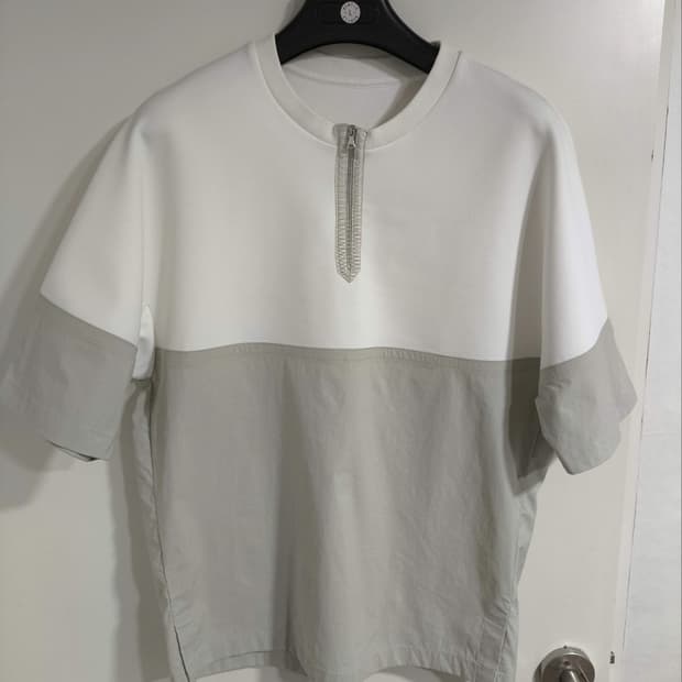 100 한섬 시스템 컬러블록 반집업 반팔티셔츠