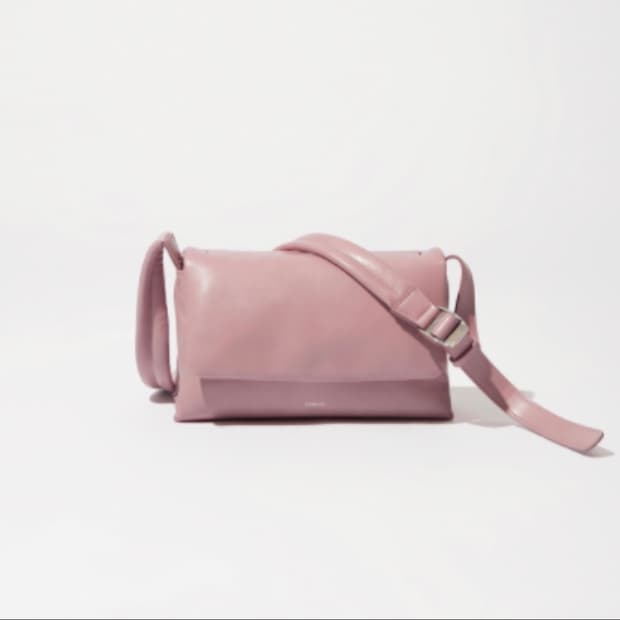 스탠드오일 플러피백 핑크