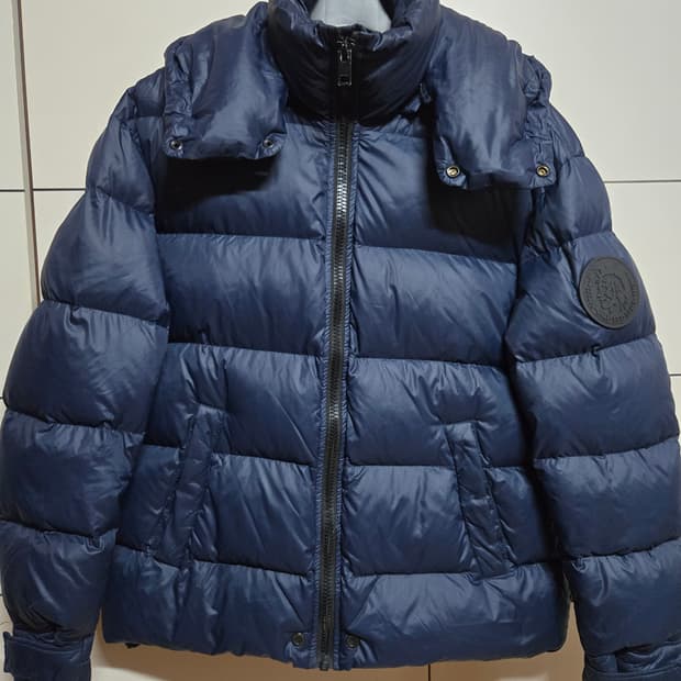 디젤 남성 네이비 다운 패딩