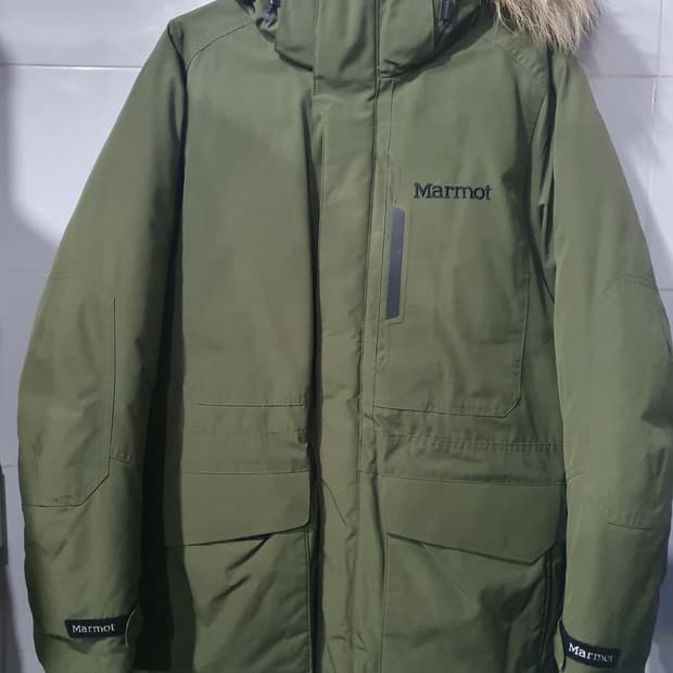 마모트 남성 구스다운 패딩
