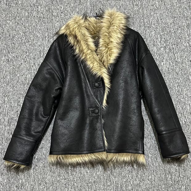 Open yy 오픈와이와이 퍼 자켓 리버시블 블랙