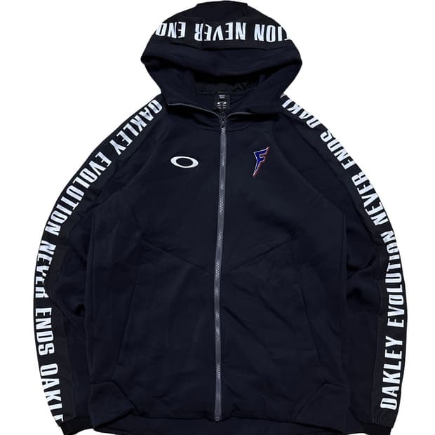 오클리 로고 블랙 풀오버 후드집업