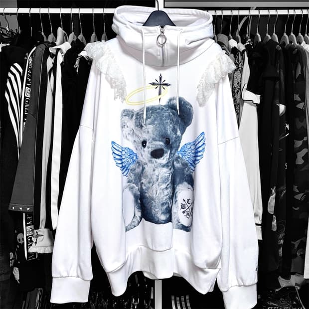 TRAVAS TOKYO angel bear hoodie