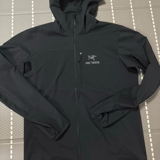 아크테릭스 스쿼미시 블랙 후디 / 새상품
