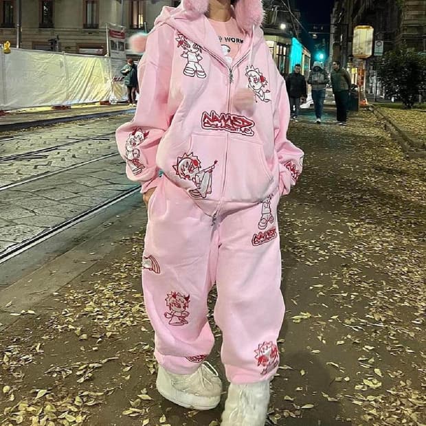 Named CollectiveMISBEHAVE PINK POISON 셋업