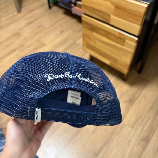 데우스 매쉬캡 판매합니다