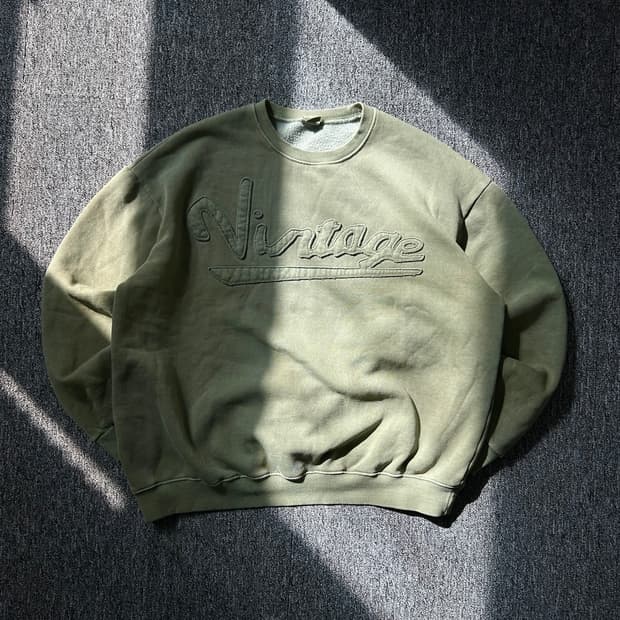 the moment 빈티지 로고 스웻셔츠