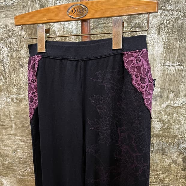 Ozz On 오즈 오네스트 레이스 셔링 팬츠