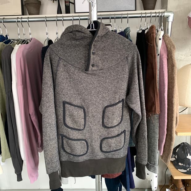 Kapital 캐피탈 버튼 니트 후드