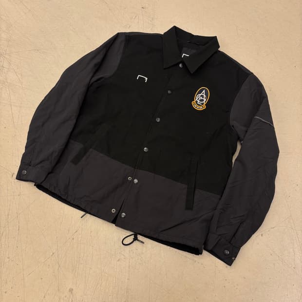 골스튜디오 블랙 코치 자켓