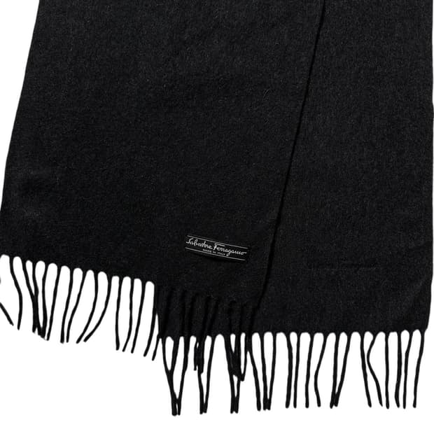 살바토레 페라가모 캐시미어 100% 머플러 목도리