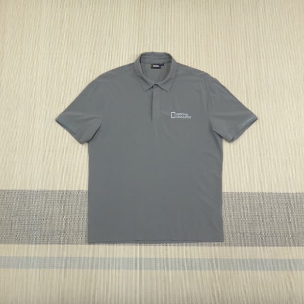 (100) 내셔널지오그래픽 솔리드 에어닷 카라 반팔티