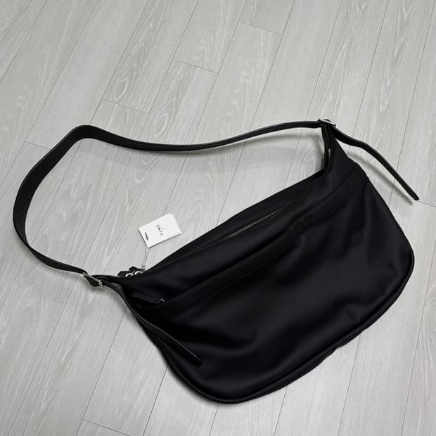 타임옴므 레더 크로스백