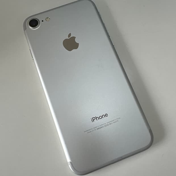 아이폰7 32g 실버 일본판