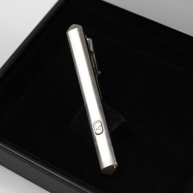 발렌티노 가라바니 B+등급 5.3cm 하이엔드 남자 명품 넥타이핀