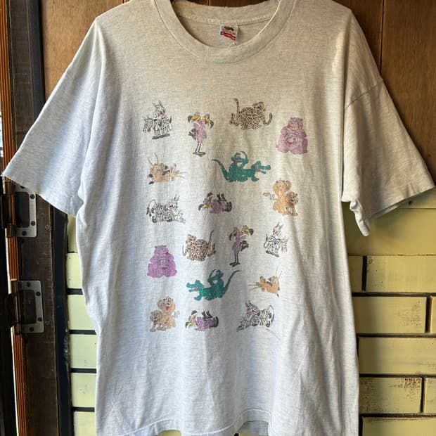 90s FRUIT OF THE LOOM Animal Graphic Tee