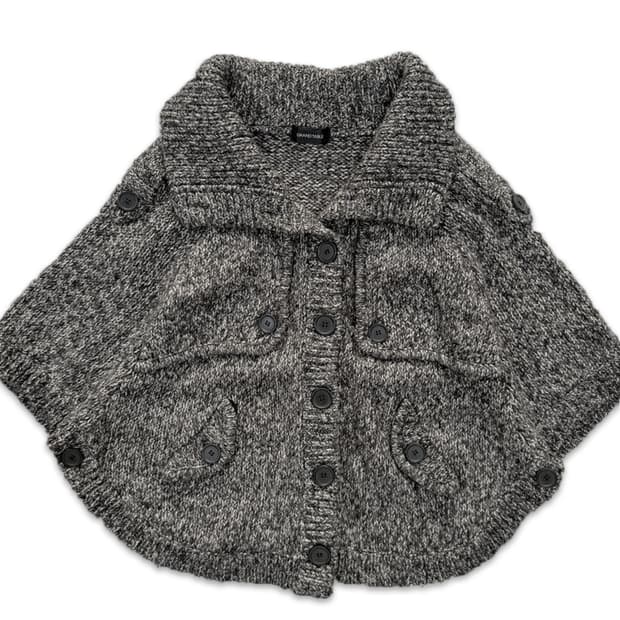 빈티지 GRAND TABLE 다크 그레이 니트 모리 싱글 케이프