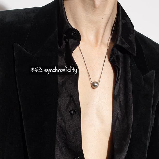 생로랑 스페리컬 목걸이 F 볼 네크리스