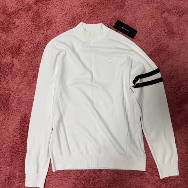 새상품)테일러메이드 하이넥니트