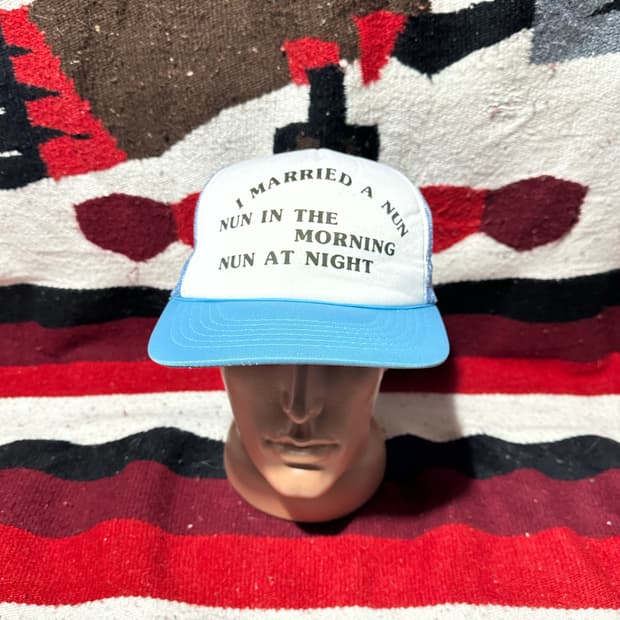 [빈티지] •Vintage Nun Trucker Cap