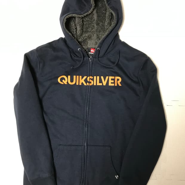퀵실버 양털안감 후드집업