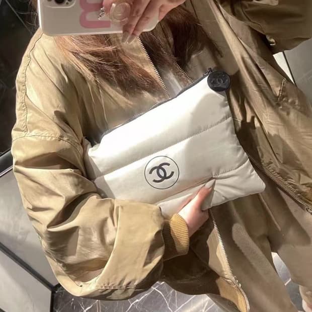 샤넬 패딩 방수 큰 파우치