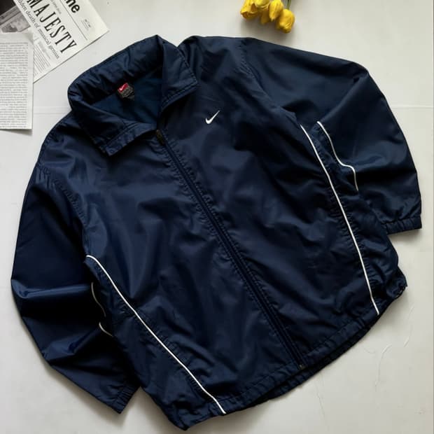 Nike 나이키 오버핏 빅로고 윈드브레이커