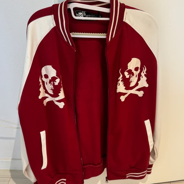 빈티지 스컬 스카쟌