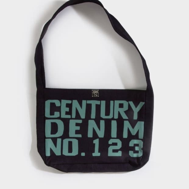 캐피탈 센츄리 북 백 구해요