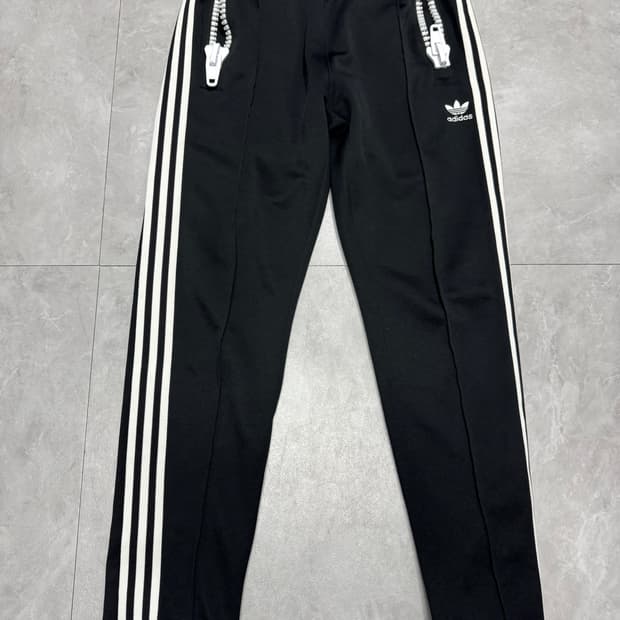 아디다스 X 제레미 스콧