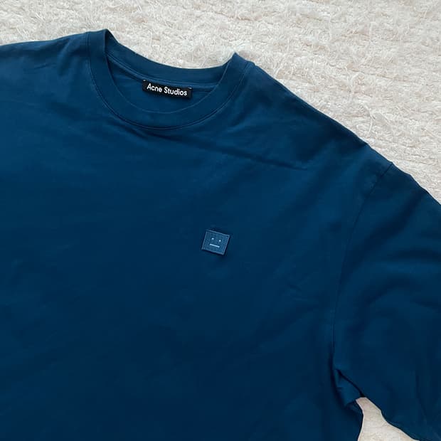 아크네스튜디오 반팔 티셔츠