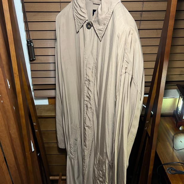 [46]발렌시아가 플루이드 카코트