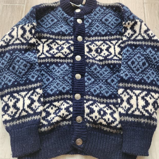 Scandia(Made in Denmark) 노르딕 패턴 울 가디건 M