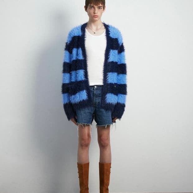 유니섹스 오버사이즈 헤어리 스트라이프 가디건 블루네이비