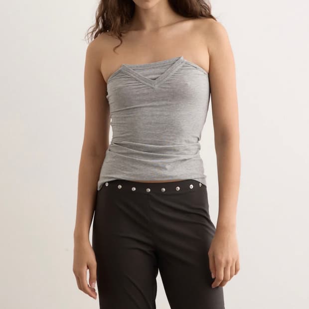 palomawool - Folded V neck Top 구해요