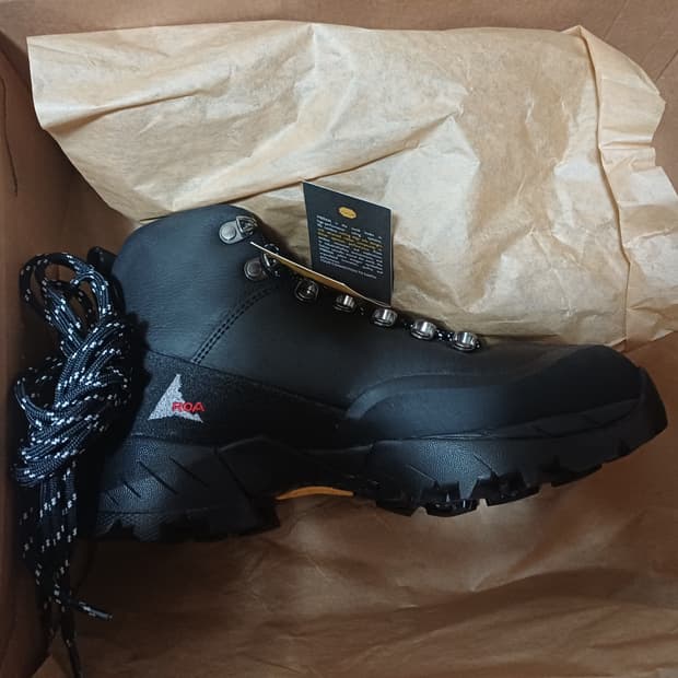 ROA 안드레아스 블랙 36 로아 하이킹