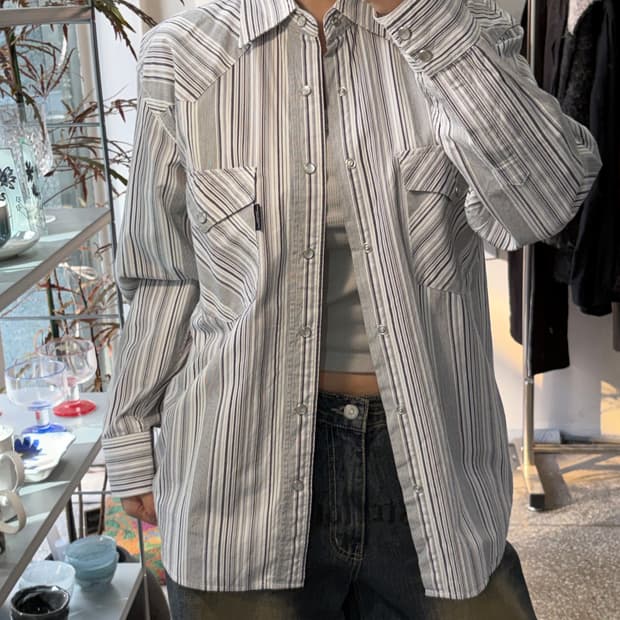 미치코런던코시노 스트라이프 셔츠