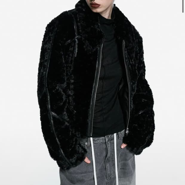 인사일런스 우먼 레더 바인딩 퍼 점퍼