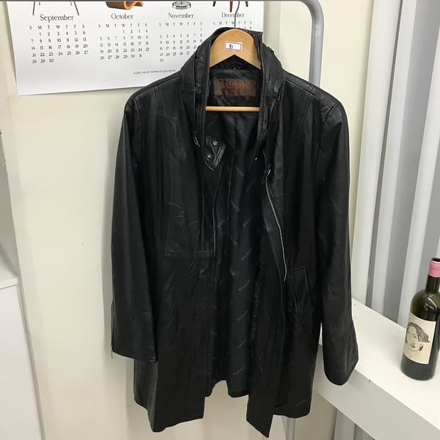 발망 레더 하프 코트