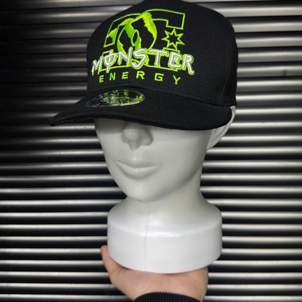 몬스터에너지 DC슈즈 스냅백 볼캡 모자 블랙 형광 콜라보 빈티지 야구