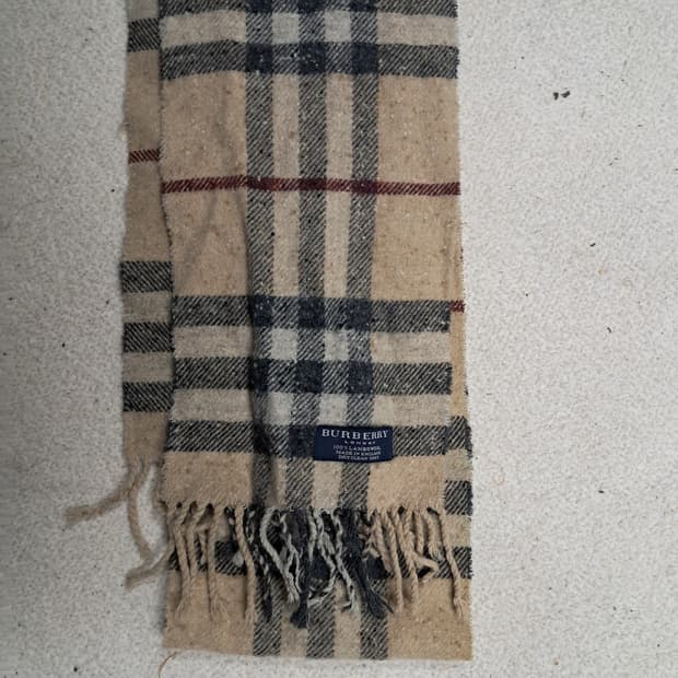 버버리 울 머플러