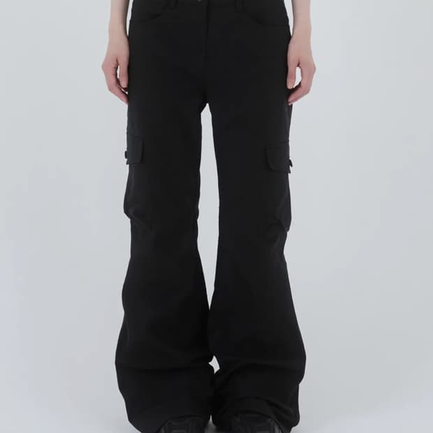 미세키서울 카고 팬츠 Pocket cargo bootscut pants