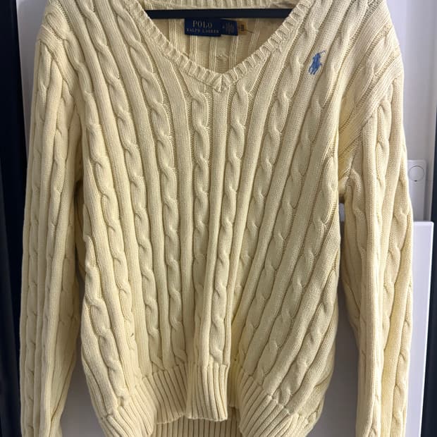 폴로 브이넥 니트 옐로우