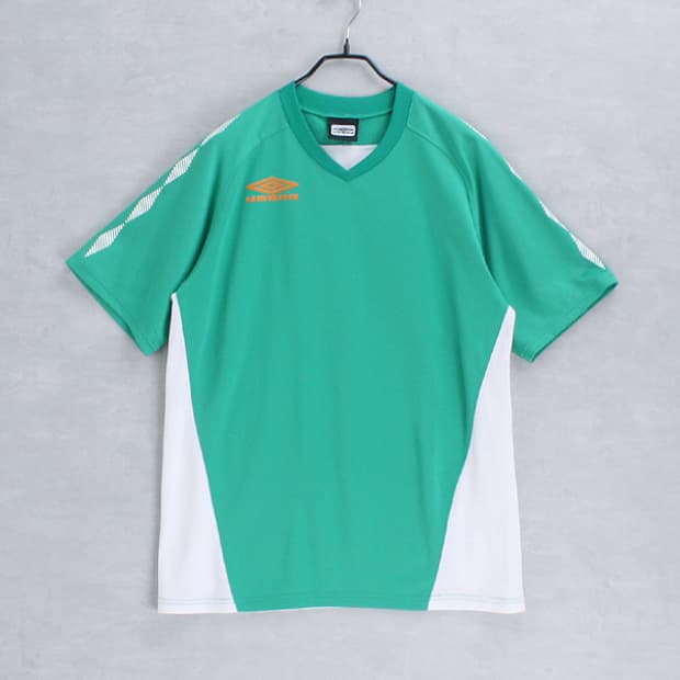 UMBRO v neck jersey tee _ S4880