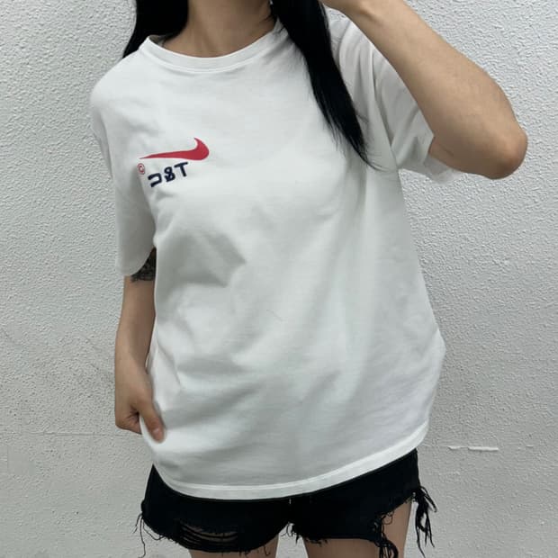 나이키 녹타 백프린팅 화이트 반팔 L